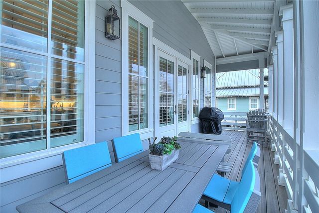 117 Center Lane, Port Aransas, TX 78373