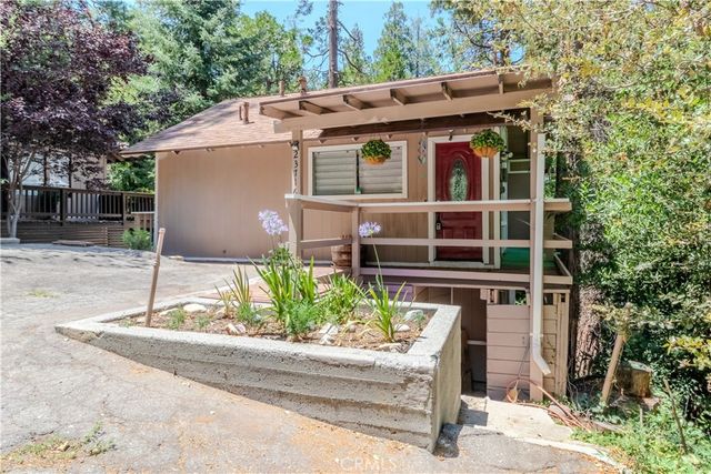 23716 Shady, Crestline, CA 92325