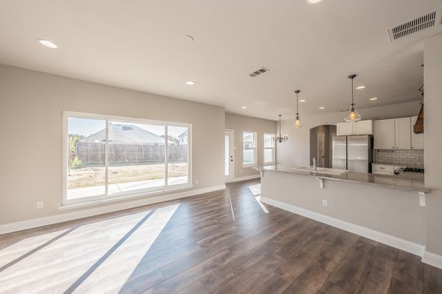 7305 Raintree Way, Denton, TX 76210