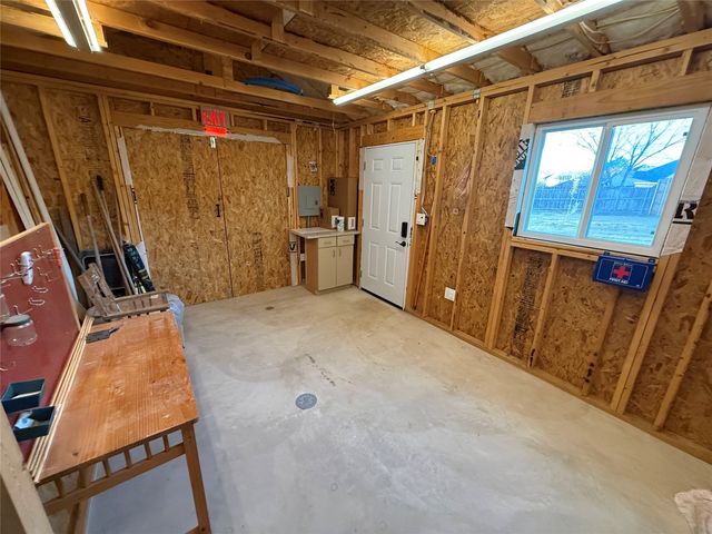 7305 Raintree Way, Denton, TX 76210