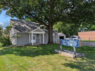 706 E Allegan Street, Otsego, MI 49078
