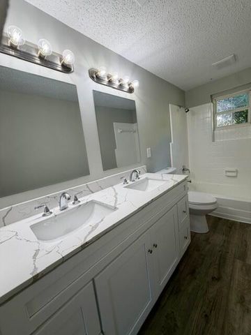 1763 Yaphank Road, Soddy Daisy, TN 37379