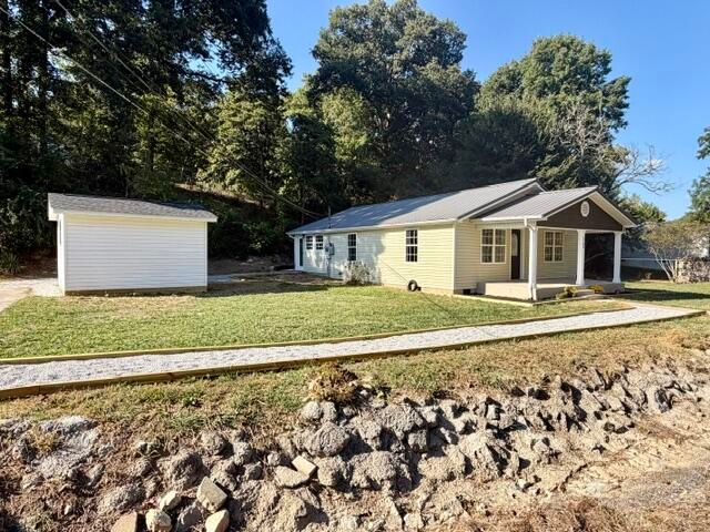 1763 Yaphank Road, Soddy Daisy, TN 37379