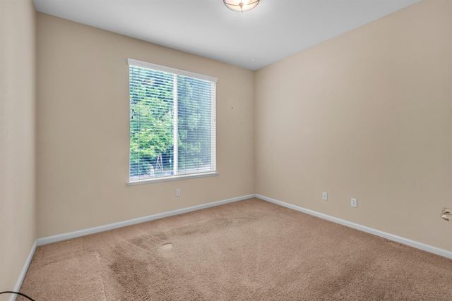 10085 Castle Oaks Ct, Sacramento, CA 95829