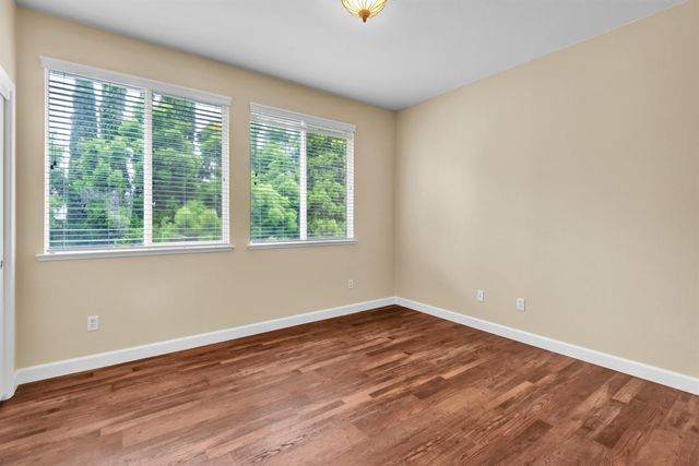 10085 Castle Oaks Ct, Sacramento, CA 95829