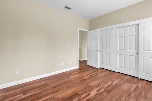 10085 Castle Oaks Ct, Sacramento, CA 95829