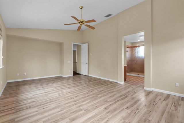 10085 Castle Oaks Ct, Sacramento, CA 95829