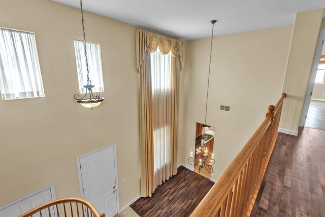 10085 Castle Oaks Ct, Sacramento, CA 95829