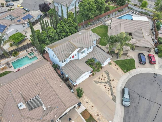 10085 Castle Oaks Ct, Sacramento, CA 95829