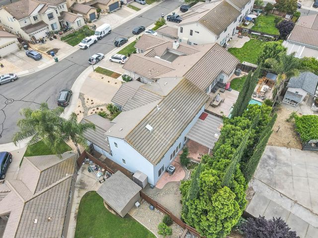 10085 Castle Oaks Ct, Sacramento, CA 95829