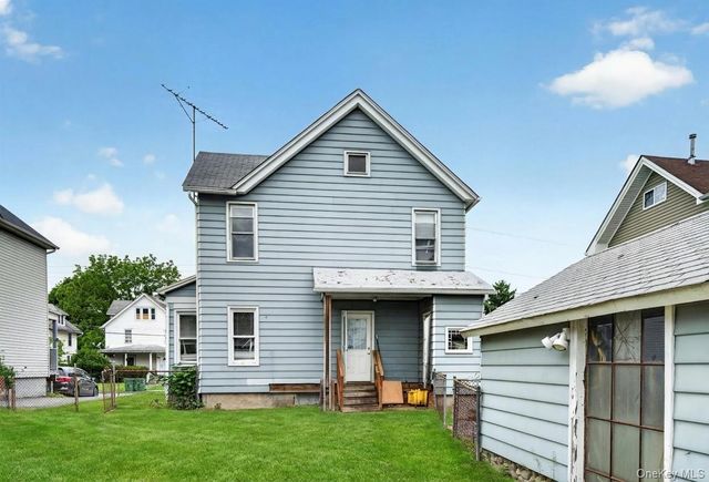 24 Crescent Place, Middletown, NY 10940
