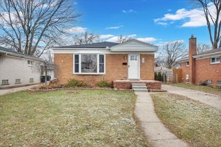 266 Royal Park Lane, Madison Heights, MI 48071