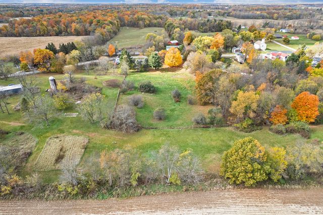 13185 Banfield Road, Johnstown Twp, MI 49017