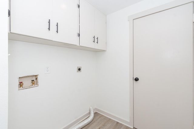 108 Lostracco Street, Angleton, TX 77515