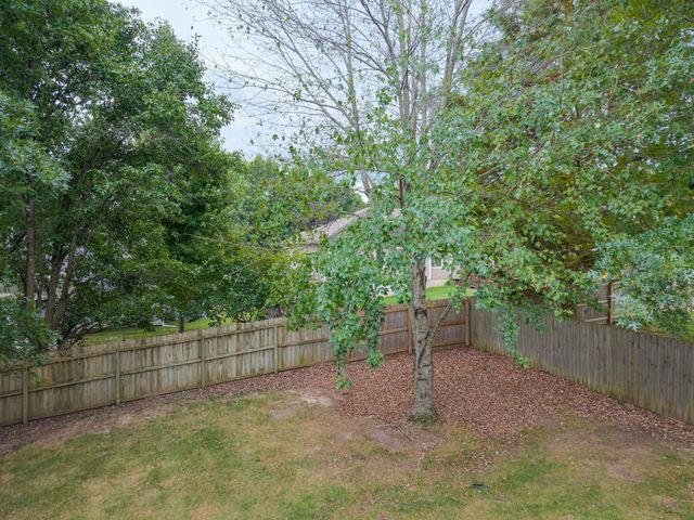 3708 CHINKAPIN CT, Columbia, MO 65203