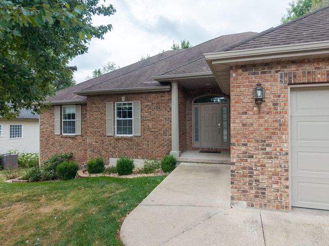 3708 CHINKAPIN CT, Columbia, MO 65203