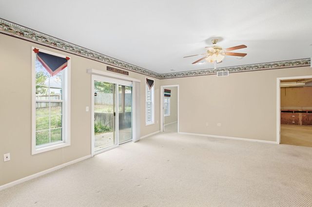 3708 CHINKAPIN CT, Columbia, MO 65203
