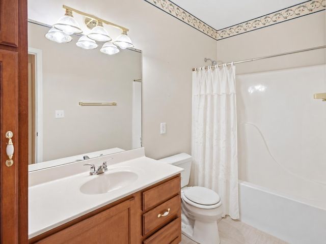 3708 CHINKAPIN CT, Columbia, MO 65203