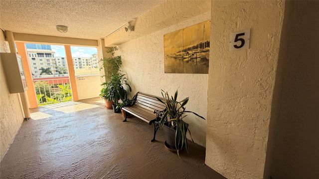 1731 SE 15th Street 503, Fort Lauderdale, FL 33316