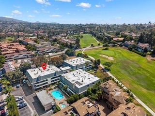 2533 Navarra Dr 2A, Carlsbad, CA 92009