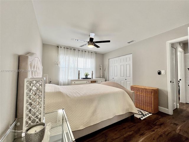 10019 Winding Lake Rd 202, Sunrise, FL 33351