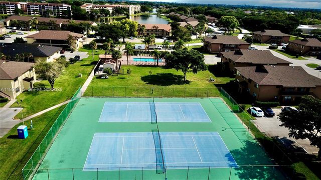 10019 Winding Lake Rd 202, Sunrise, FL 33351