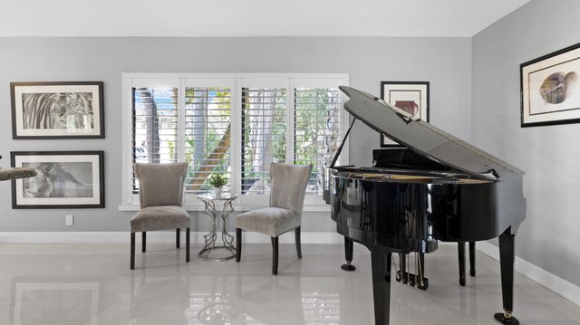 21 SE 14th Street, Pompano Beach, FL 33060