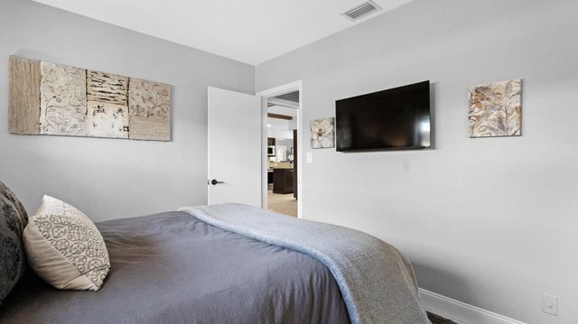 21 SE 14th Street, Pompano Beach, FL 33060