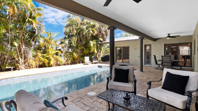 21 SE 14th Street, Pompano Beach, FL 33060