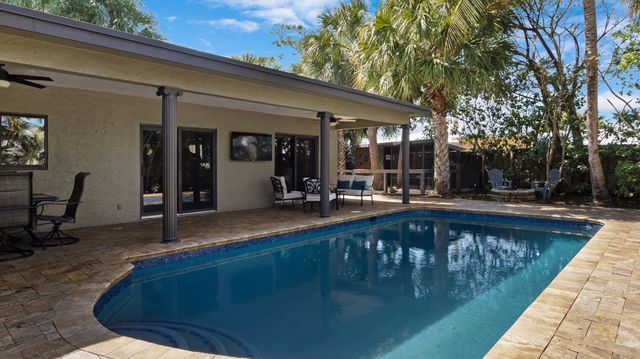 21 SE 14th Street, Pompano Beach, FL 33060