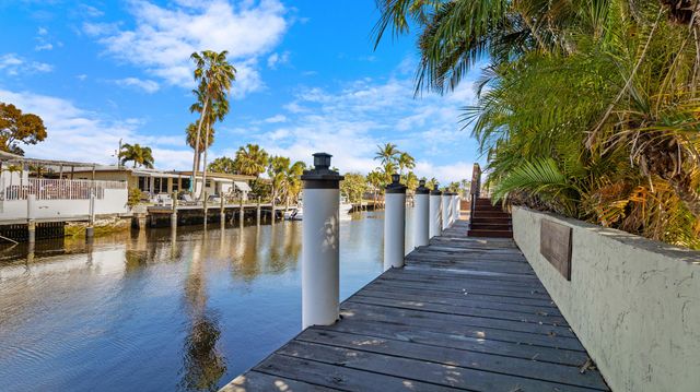 21 SE 14th Street, Pompano Beach, FL 33060