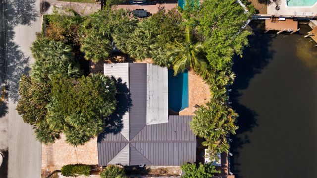 21 SE 14th Street, Pompano Beach, FL 33060