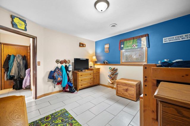W299S10917 Valley Ridge DRIVE, Mukwonago, WI 53149