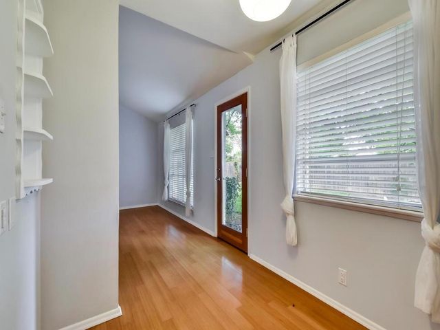 8208 Stillwood LN, Austin, TX 78757