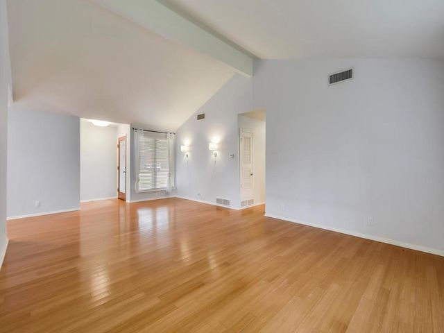 8208 Stillwood LN, Austin, TX 78757