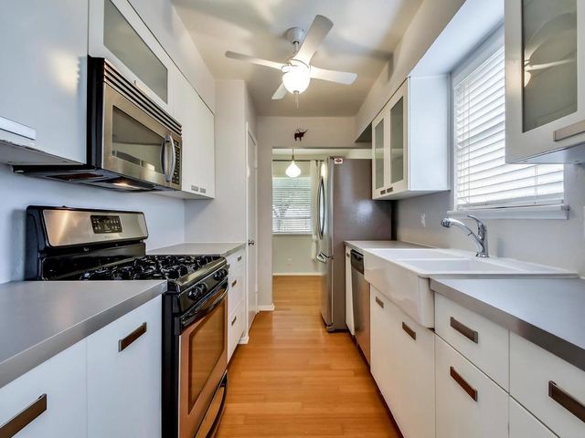 8208 Stillwood LN, Austin, TX 78757