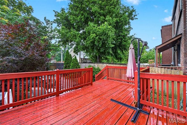 4251 Maryland Avenue, St Louis, MO 63108