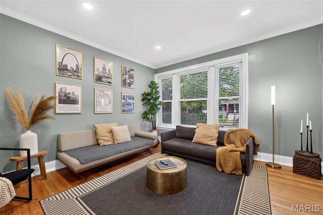 4251 Maryland Avenue, St Louis, MO 63108