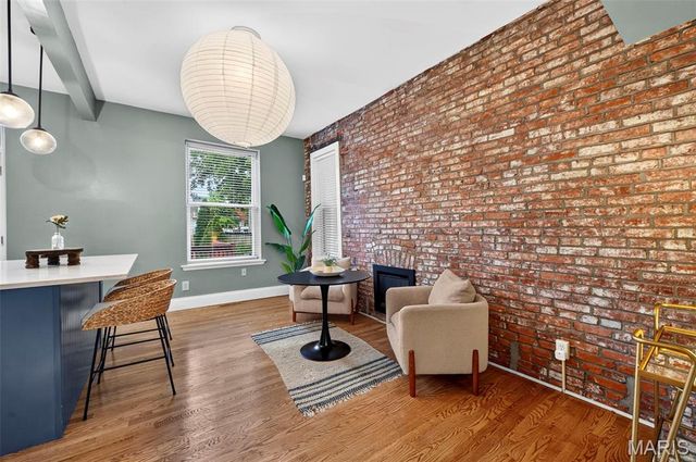 4251 Maryland Avenue, St Louis, MO 63108