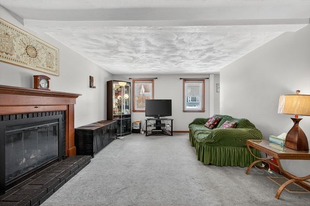 31 Rainbow Drive, Haverhill, MA 01835