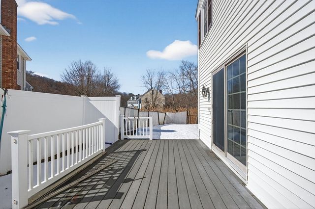 31 Rainbow Drive, Haverhill, MA 01835