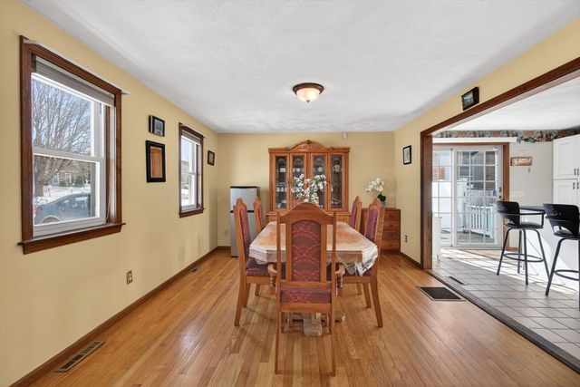 31 Rainbow Drive, Haverhill, MA 01835