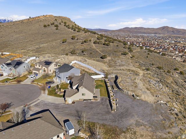 4001 E EAGLE TOP CT, Eagle Mountain, UT 84005