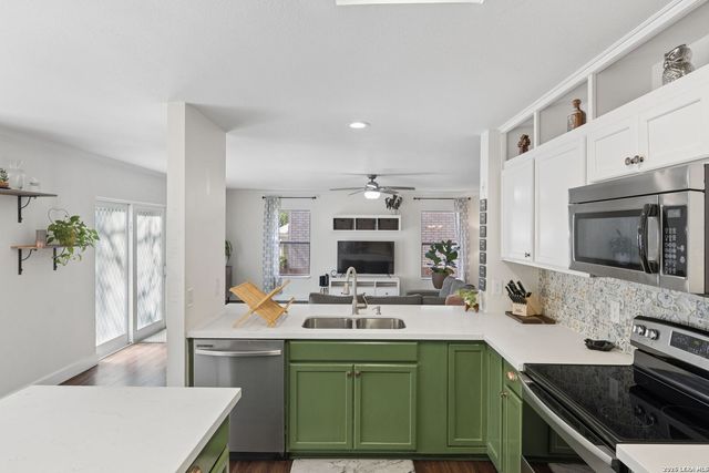 9632 Dover Rdg, San Antonio, TX 78250