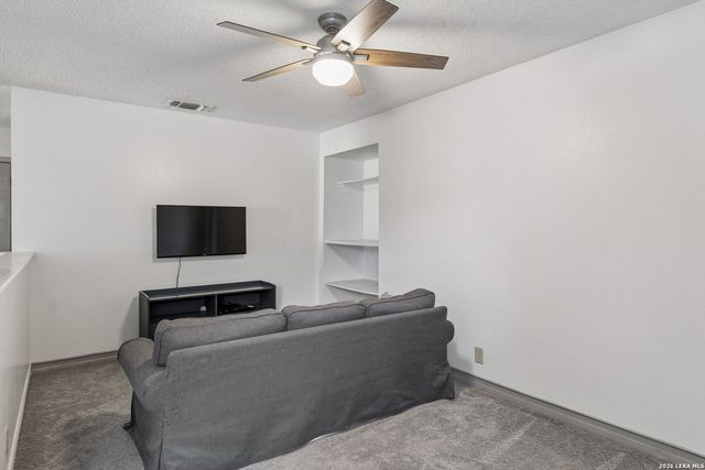 9632 Dover Rdg, San Antonio, TX 78250