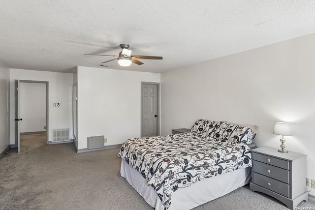 9632 Dover Rdg, San Antonio, TX 78250
