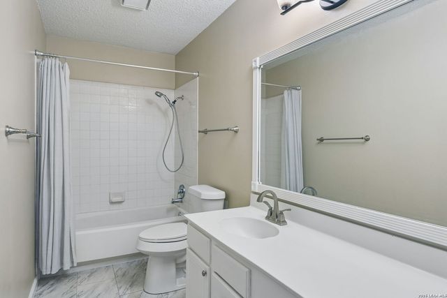 9632 Dover Rdg, San Antonio, TX 78250