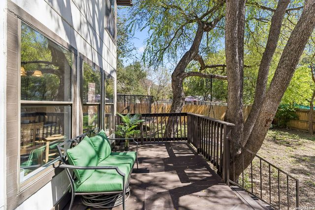 9632 Dover Rdg, San Antonio, TX 78250