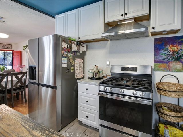 841 W 58th, Los Angeles, CA 90037