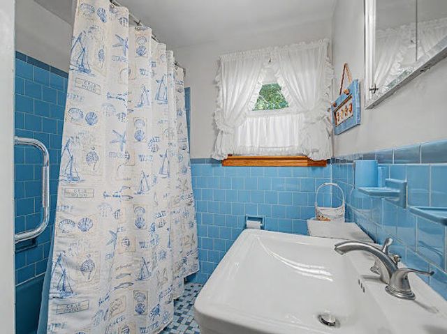 239 Swan River Road, West Dennis, MA 02670